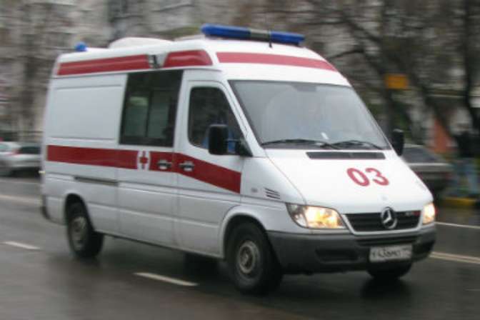 В Омске нетрезвый мужчина избил водителя скорой помощи