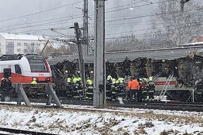 В Австрии столкнулись два пассажирских поезда: не обошлось без жертв