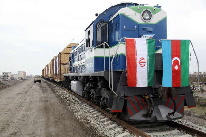 Астара (Иран): 1-ый испытательный поезд пущен по железной дороге Астара (Азербайджан)