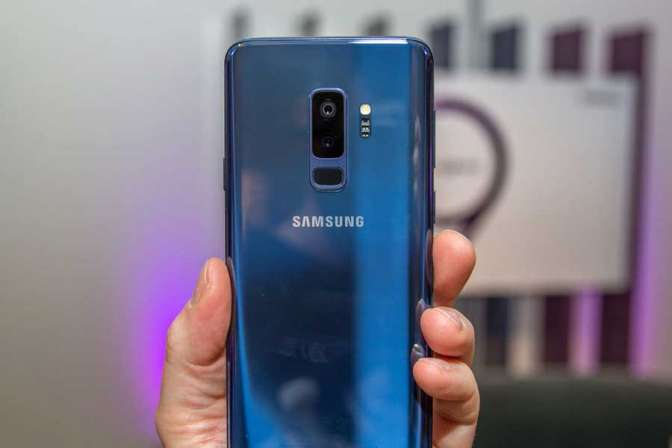 У нового телефона Самсунг Galaxy S9 отыскали значимый дефект