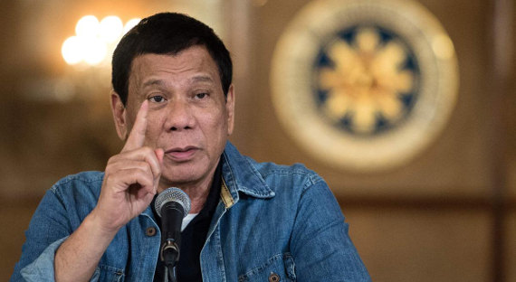 Филиппинский президент предложил скормить знатоков ООН крокодилам