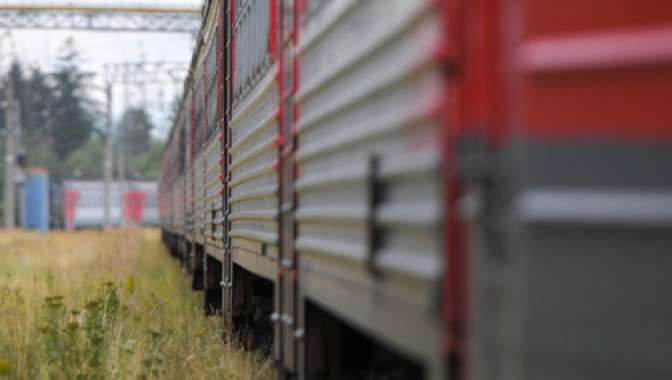 В Крыму столкнулись микроавтобус и поезд