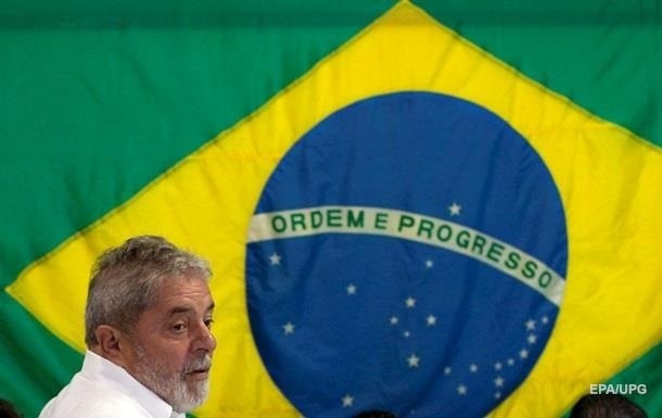 Верховный суд Бразилии выступил за тюремное заключение экс-президента