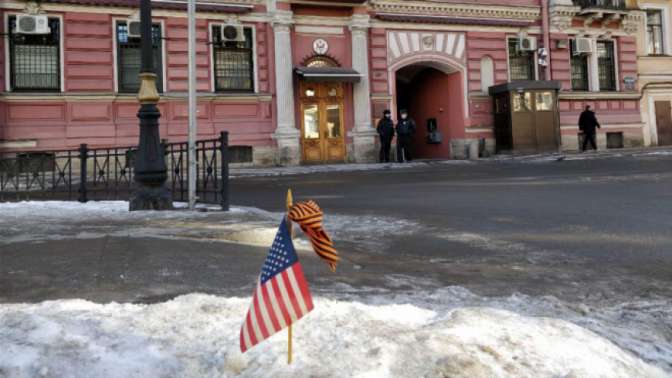 Американские дипломаты покинули Генконсульство США в Петербурге