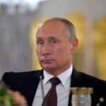 Эммануэль Макрон назвал В.Путина «дорогим человеком»