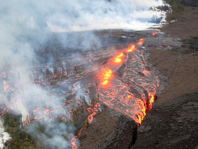 На Гавайях эвакуировали не менее 1700 граждан из-за извержения вулкана