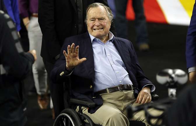 В США госпитализирован Джордж Буш — старший
