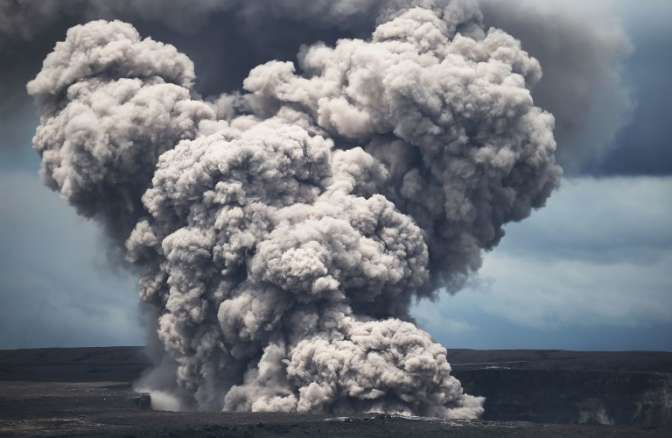 На Гавайях бушует вулкан: объявлена новая эвакуация граждан