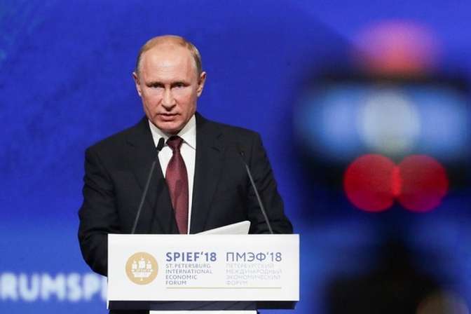 Путин призвал Запад не переходить красную черту