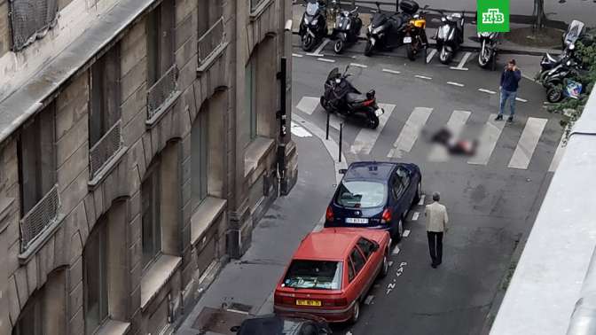 Застрелен напавший с ножом на прохожих в Париже