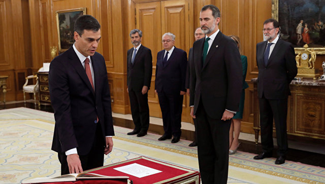 Педро Санчес официально вступил в должность премьера Испании