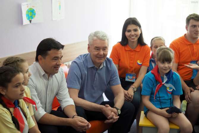 Собянин и Воробьев взяли под особый контроль детский отдых в Московском регионе