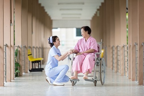В Японии медсестра убивала пациентов, находившихся при смерти