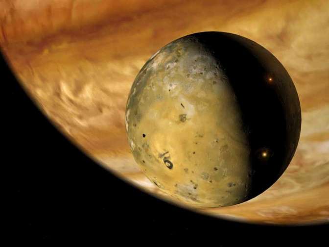 Зонд NASA нашел возможный вулкан на спутнике Юпитера185