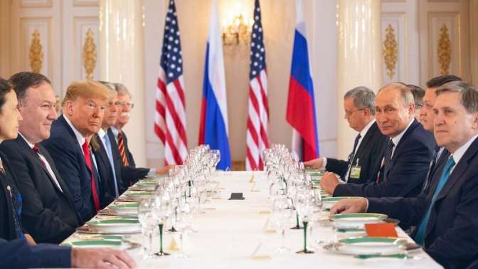 Демократы США: Переводчик Трампа должен раскрыть детали встречи с Путиным