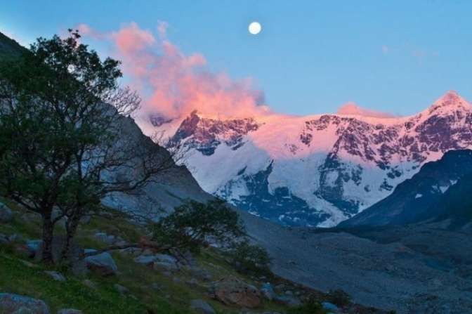 Три альпиниста пострадали в горах Кабардино-Балкарии