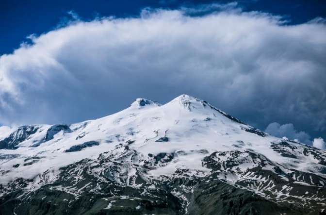 Волгоградский альпинист пропал на вершине Эльбруса