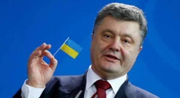 Порошенко: Уверен, что в Ялте будет развеваться флаг государства Украины