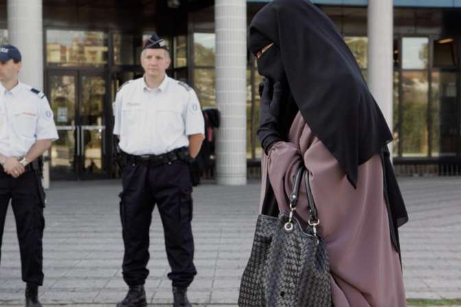 В Дании вступил в силу закон о запрете ношения паранджи