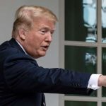 Трамп опровергает, что юрисконсульт убеждал его не увольнять Мюллера