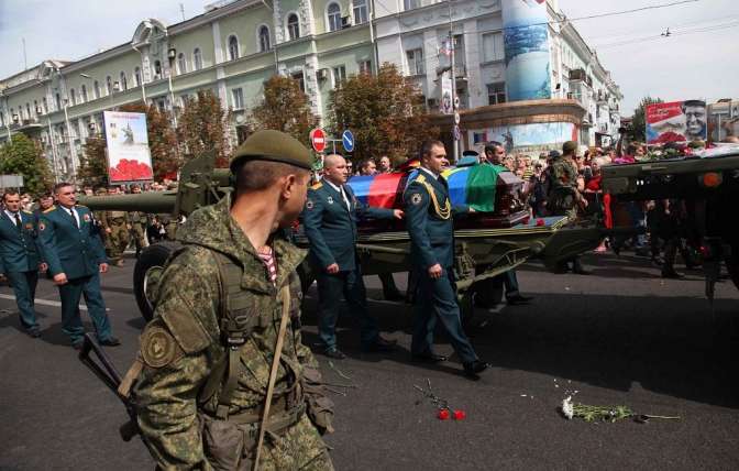 В Донецке похоронили Александра Захарченко