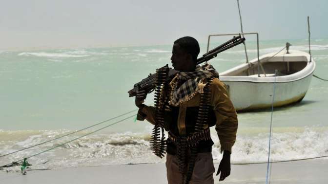 У побережья Нигерии пираты похитили 12 человек со швейцарского сухогруза