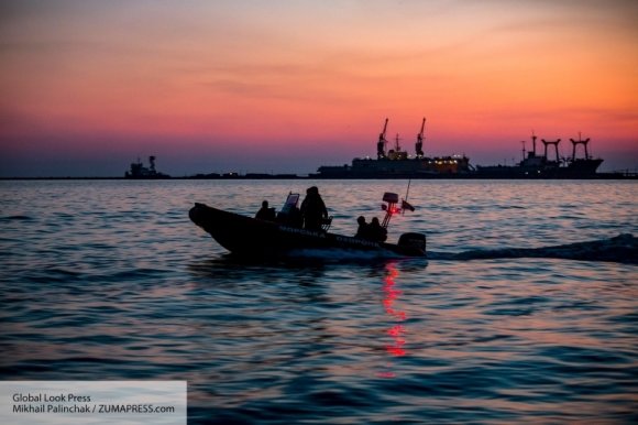 Порошенко пообещал судиться с Россией за Азовское море