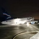 Появилось видео инцидента с самолетом RRJ Superjet в Якутске