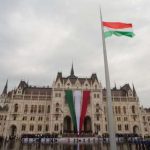 Венгрия обвинила ЕС в ведении тайного бизнеса с Россией, прикрываясь «поверхностными ссорами»