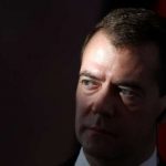 Медведев: Европа из-за санкций в отношении РФ теряет больше, чем США