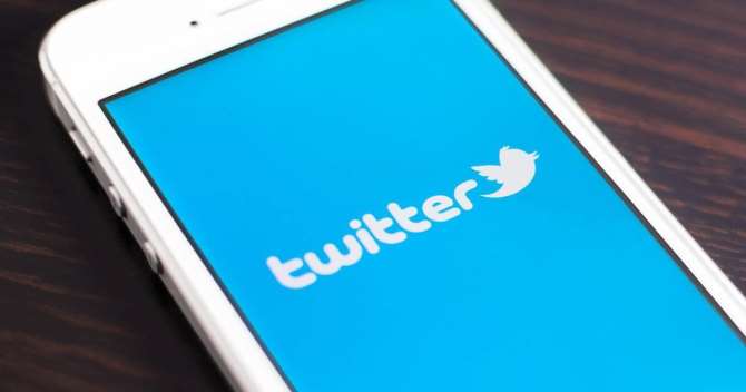 Твиттер обнародовал архив сообщений «причастных к вмешательству» аккаунтов