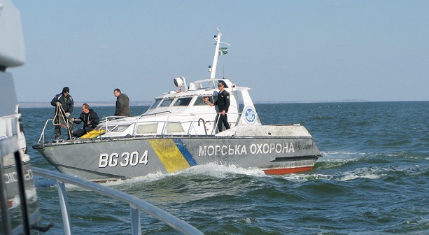 Жизнь в государстве Украина: Российская Федерация задержала украинских рыбаков в Азовском море