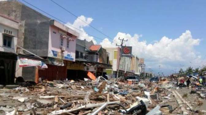 Власти Индонезии поведали о 152 тысячах погребенных под завалами жертв