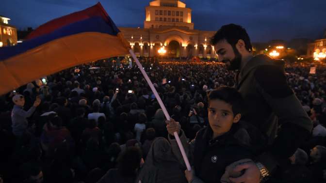 Пашинян: Досрочные выборы — решение политического кризиса в Армении