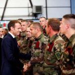 «Россия стоит у наших границ»: Макрон призвал сделать армию ЕС