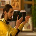 Священники перестанут считаться госслужащими и получать заработную плату — Греция