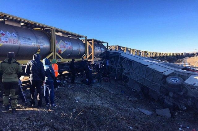 В РЖД поведали, кто виноват в смертельном ДТП на переезде под Саратовом