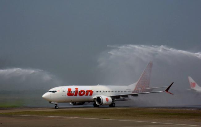 У пилотов разбившегося в Индонезии Boeing было более 5 тысяч часов налёта