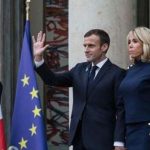 Макрон встретился с Трампом в Елисейском замке