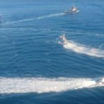 ВМС Украины проинформировали об обстреле кораблей российскими катерами