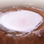 Размещены фотографии заснеженного кратера на Марсе