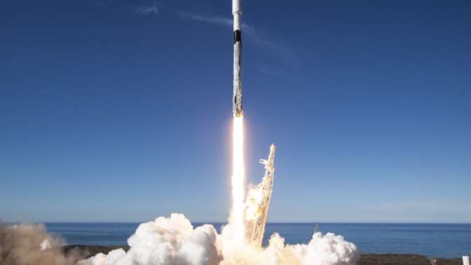 Ступень ракеты Falcon 9 упала в океан при попытке возвращения на космодром