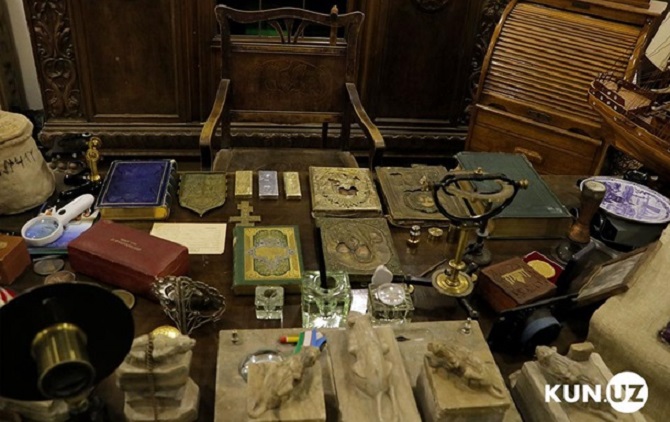 Клад на млн долларов отыскали в тайной подземной комнате университета Ташкента
