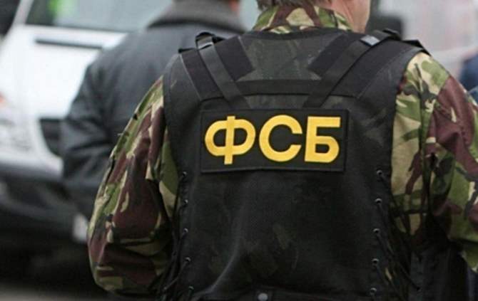ФСБ начала обыски в домах 2-х участников «националистического батальона» в Крыму