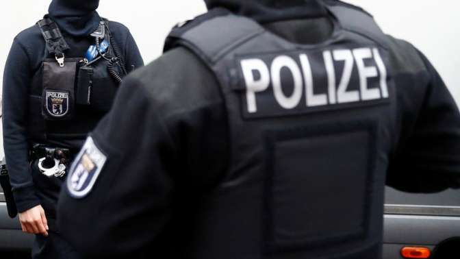 В Германии мигрант напал с ножом на беременную женщину