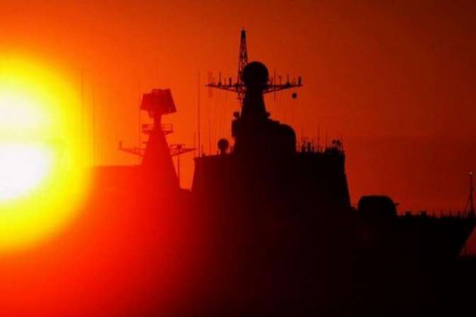 Русские военные начали отслеживать присутствие в Черном море эсминца США
