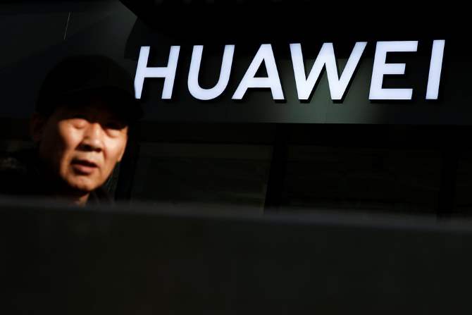 США обвинили Huawei в краже интеллектуальной собственности