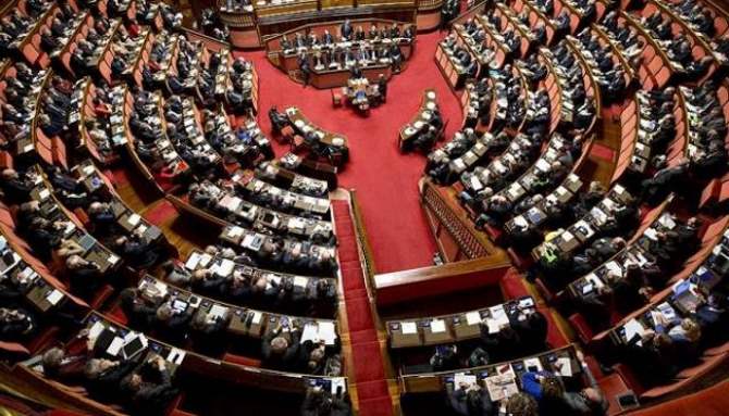 Президент Италии подписал закон о уменьшении пенсионного возраста