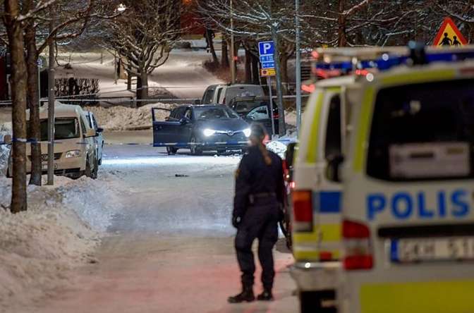 В результате происшествия на дороге в Швеции погибли шесть человек