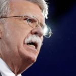 Болтон посмеялся над Мадуро, на выступлении которого отключился свет